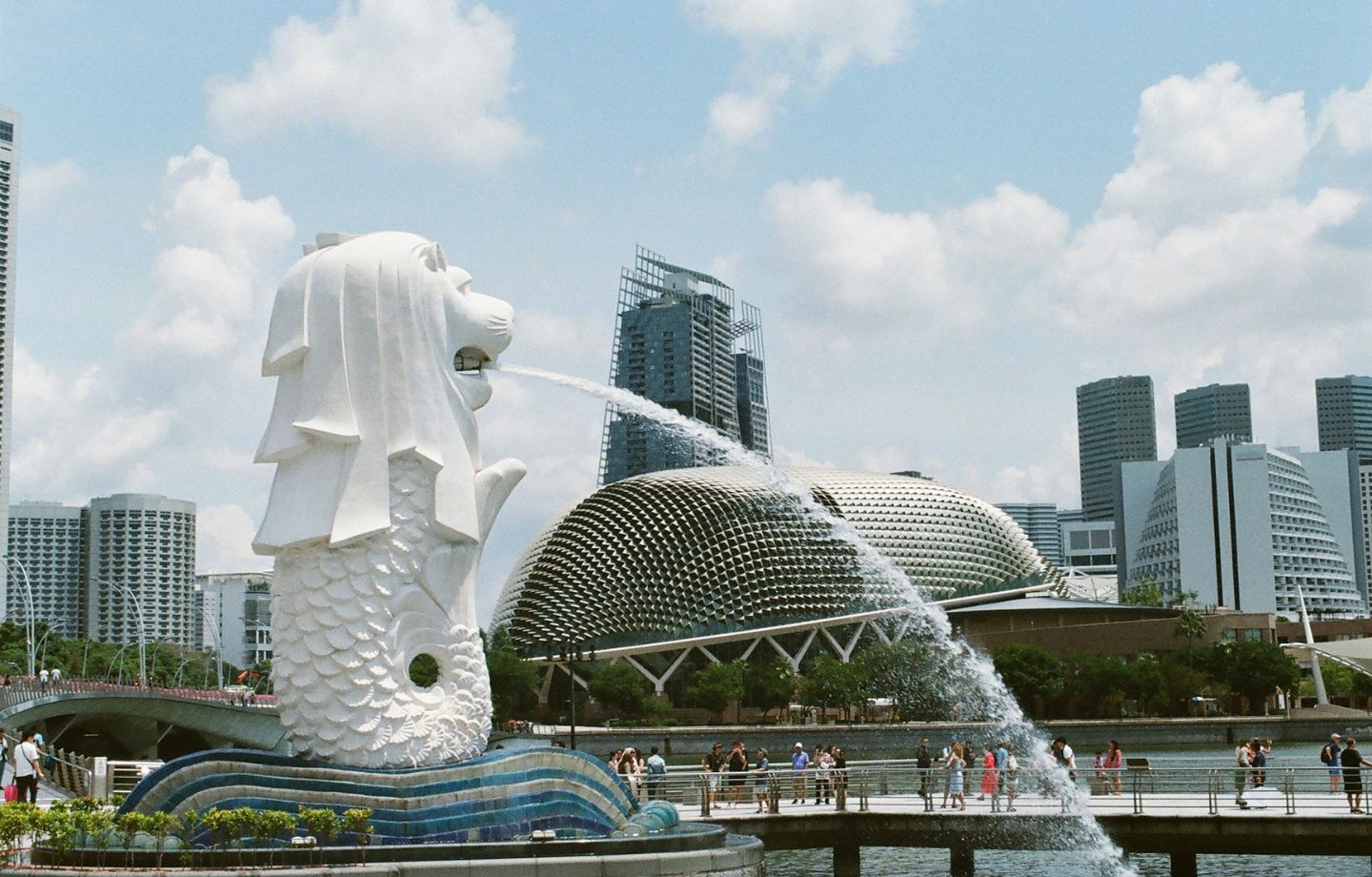 Syarikat Di Singapura Menerima Banyak Permohonan Kerja Dari Malaysia Kerana Mata Wang Yang Lebih Tinggi