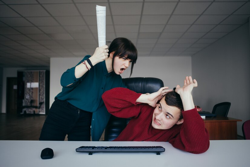 Workplace Bullying: 11 Signs You Shouldn’t Ignore