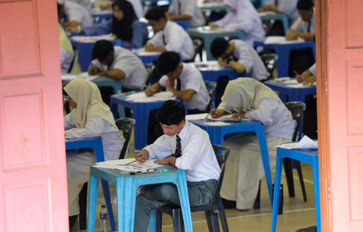 900 Pelajar Di Johor Gagal Duduki SPM Kerana Percaya Boleh Dapat Kerja Di Singapura
