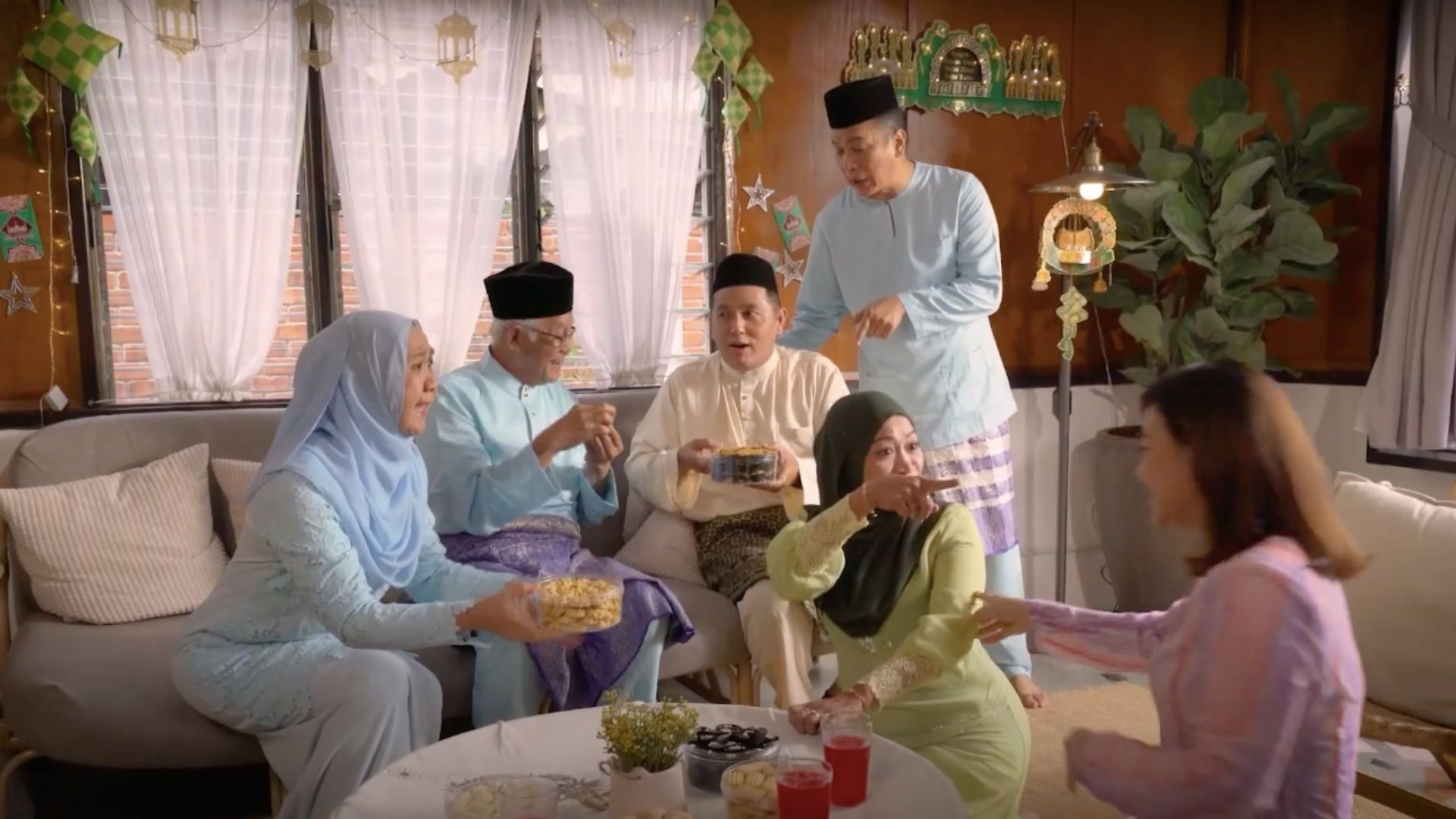 Tradisi Hari Raya Yang Semakin Ditelan Zaman