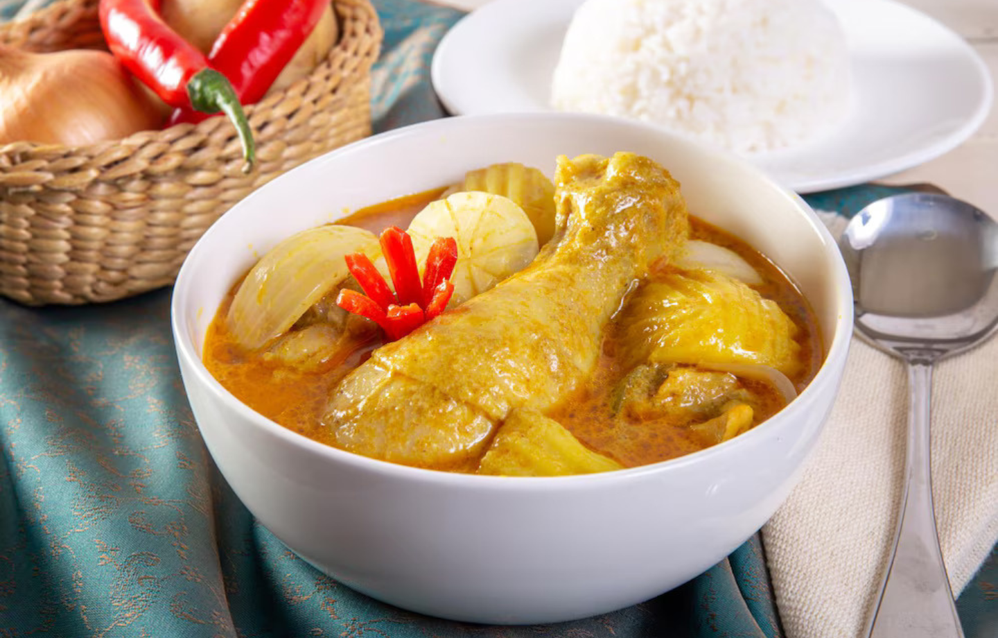 Kari Ayam Diiktiraf Sebagai Stew Terbaik Dunia!