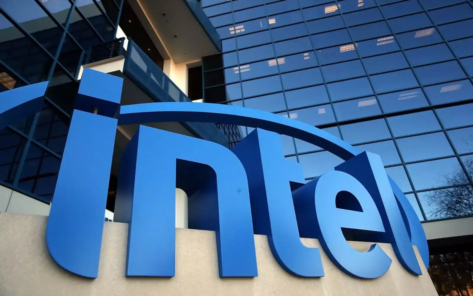 Intel Bakal Tamatkan Operasi Bahagian Automotif Tidak Lama Lagi