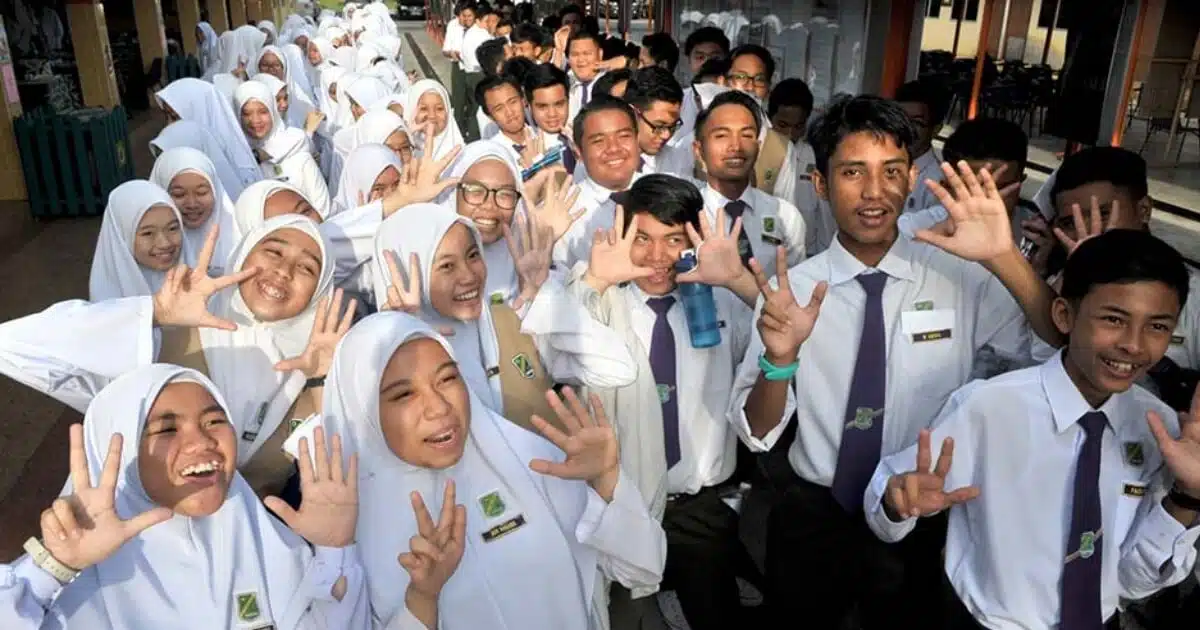 Cadangan Reformasi Pendidikan: Tamat Sekolah Umur 16 Tahun, Anak Muda Boleh Bekerja Lebih Awal