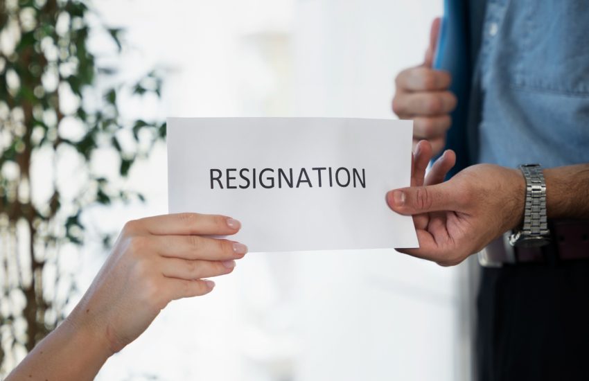 Bolehkah Majikan Tolak Surat 'Resign'? Ini Hak Anda Menurut Undang-Undang Buruh Malaysia