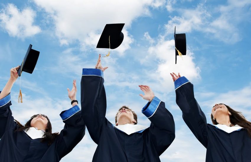 5 Mitos Kerjaya yang Sering Menakutkan Graduan