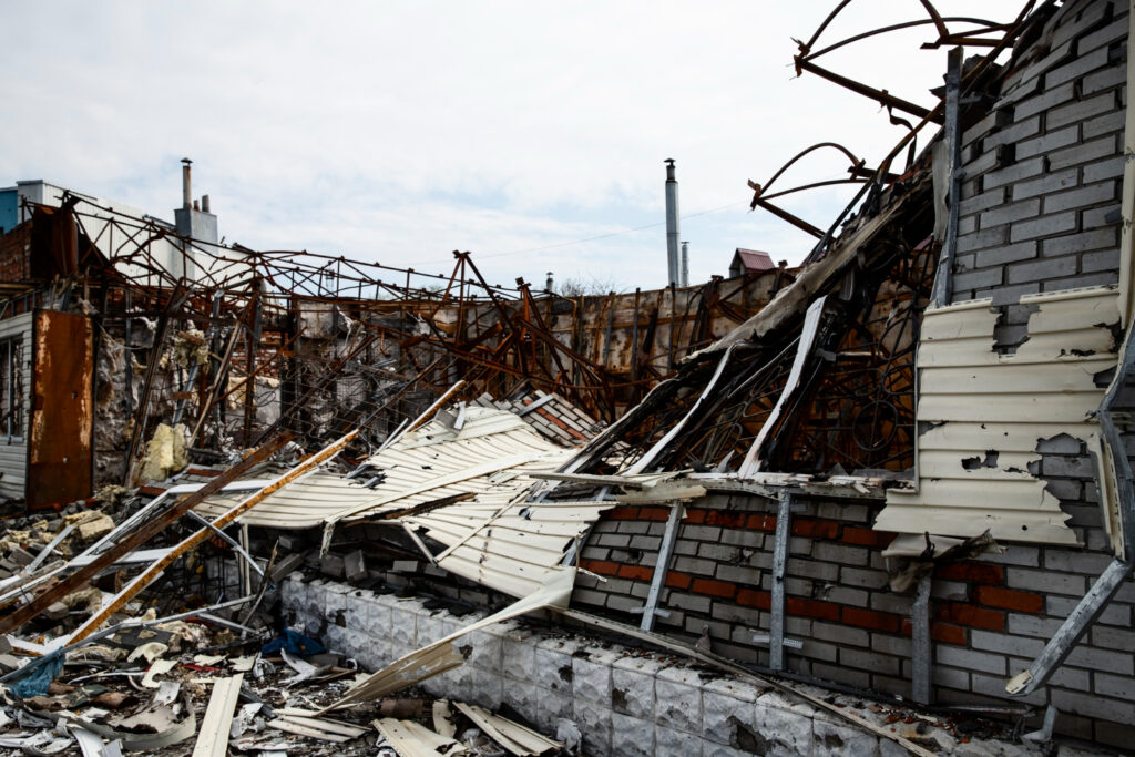 Indonesian worker may be buried alive after building collapsed