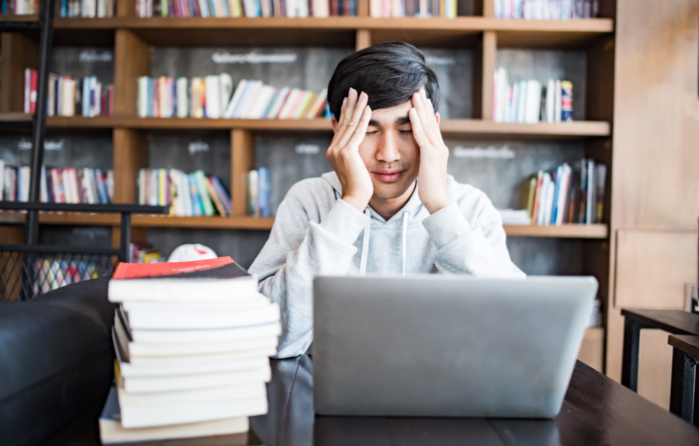 29,000 Graduates Remain Jobless After Graduation