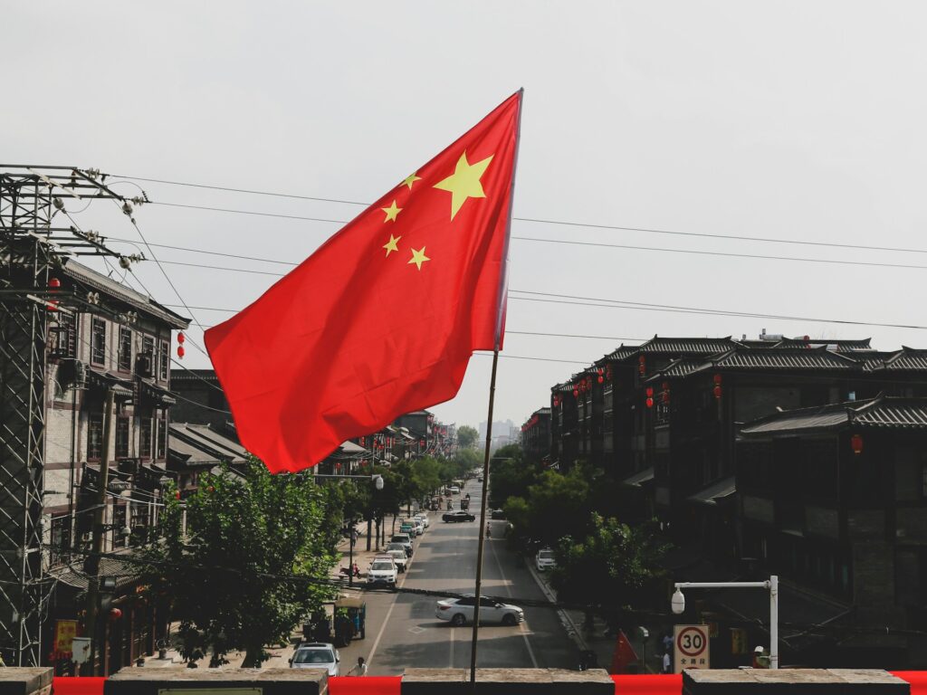 Xi promises to prioritize youth employment in China