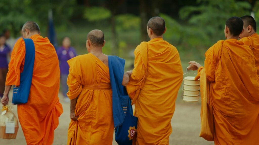 Ananda Krishnan 's son gives up $5 billion empire to be a monk