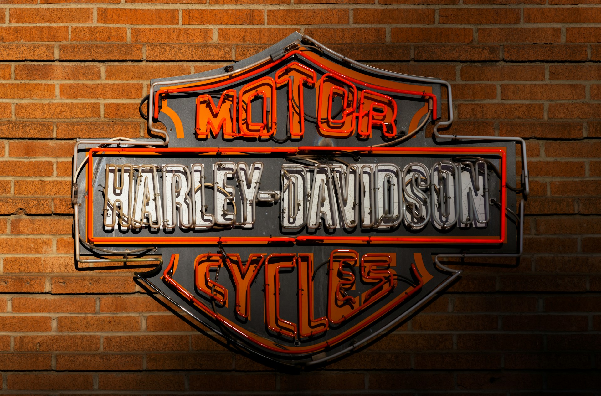 Harley-Davidson says CEO plans to retire