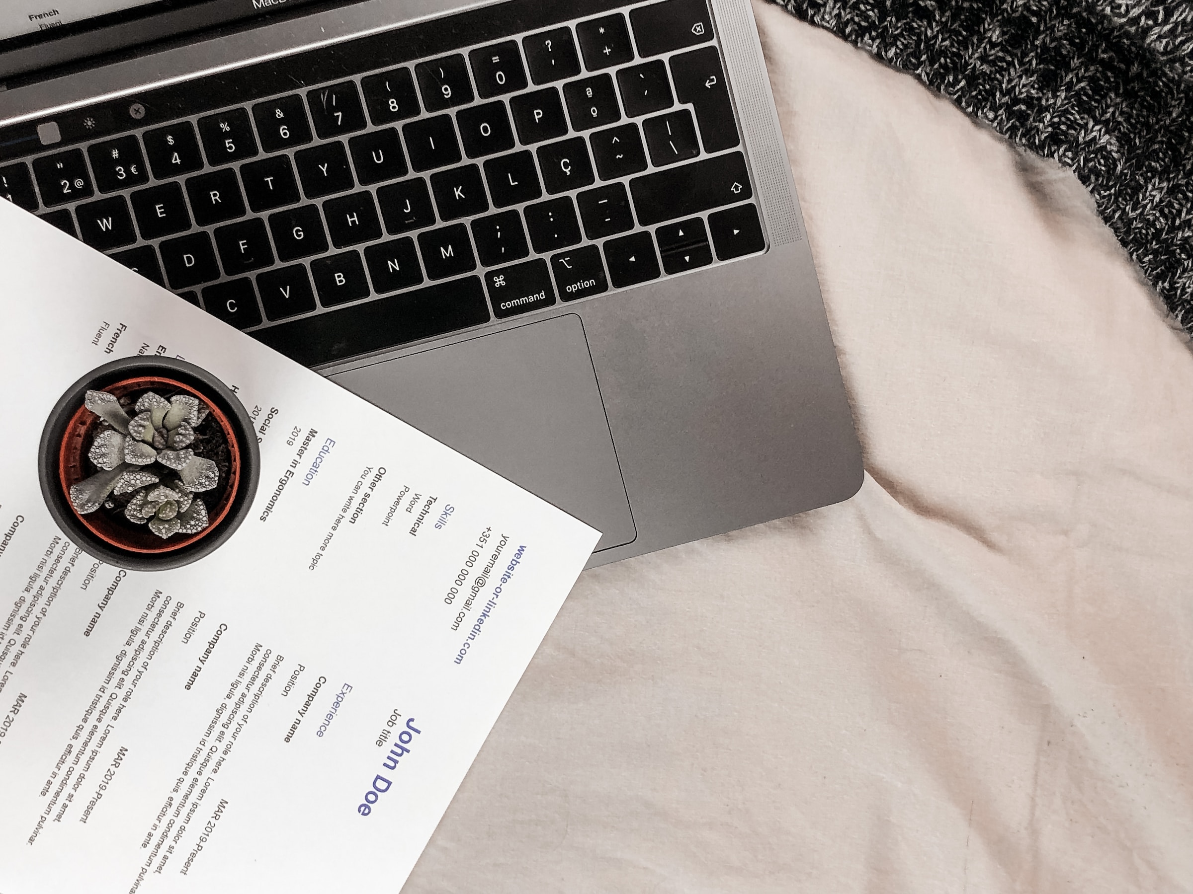 4 Differences Between Cover Letter and Resume