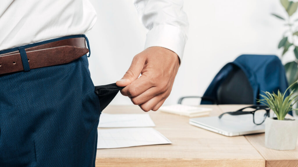 Employer does not pay salary on time