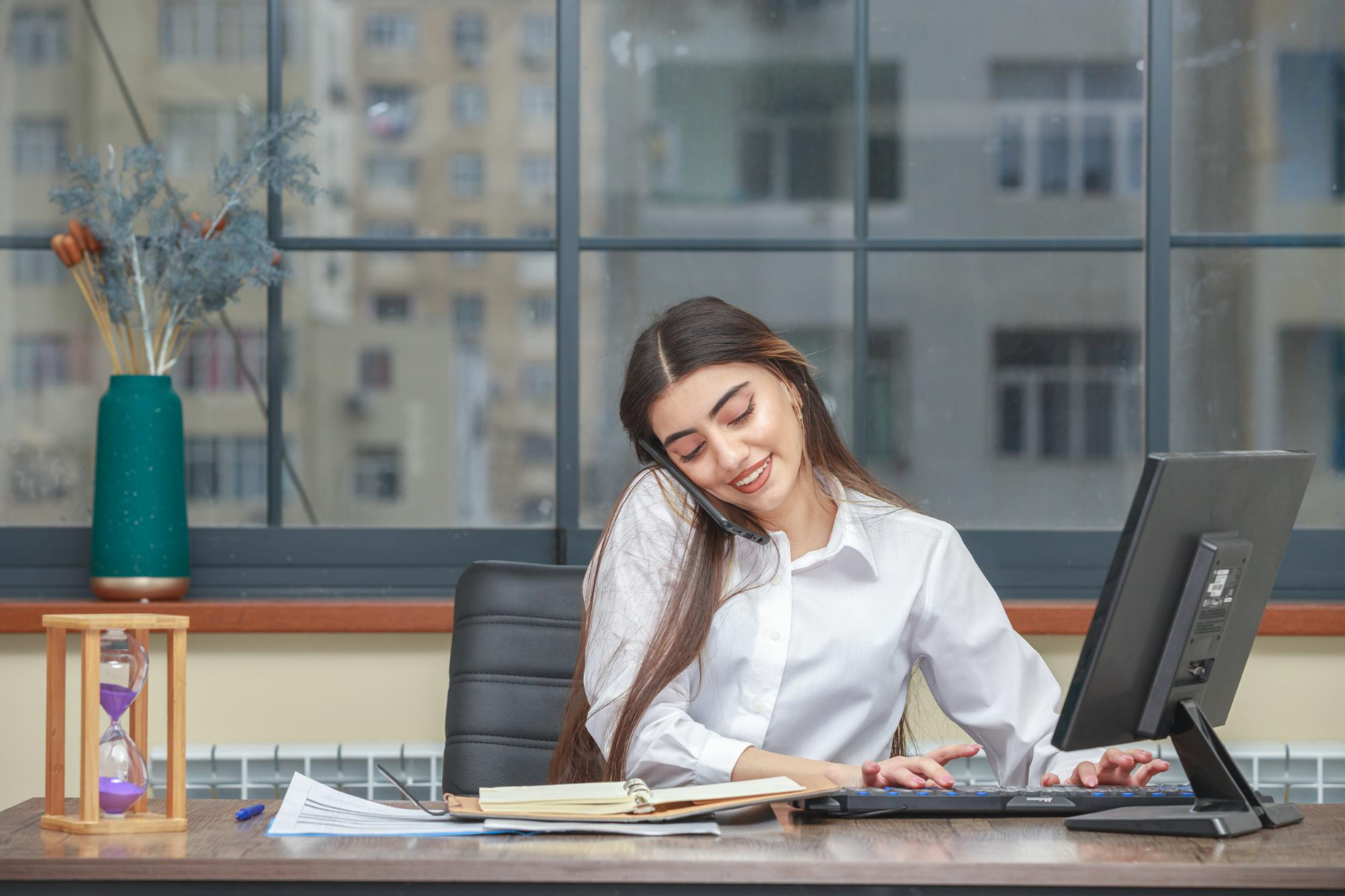 What Your Desk Says About You: The Secret Psychology of Office Spaces