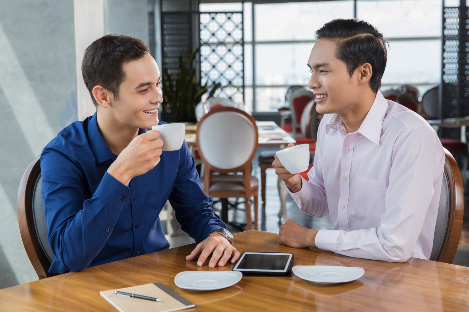 5 Icebreakers to Help You Connect with Your New Coworkers