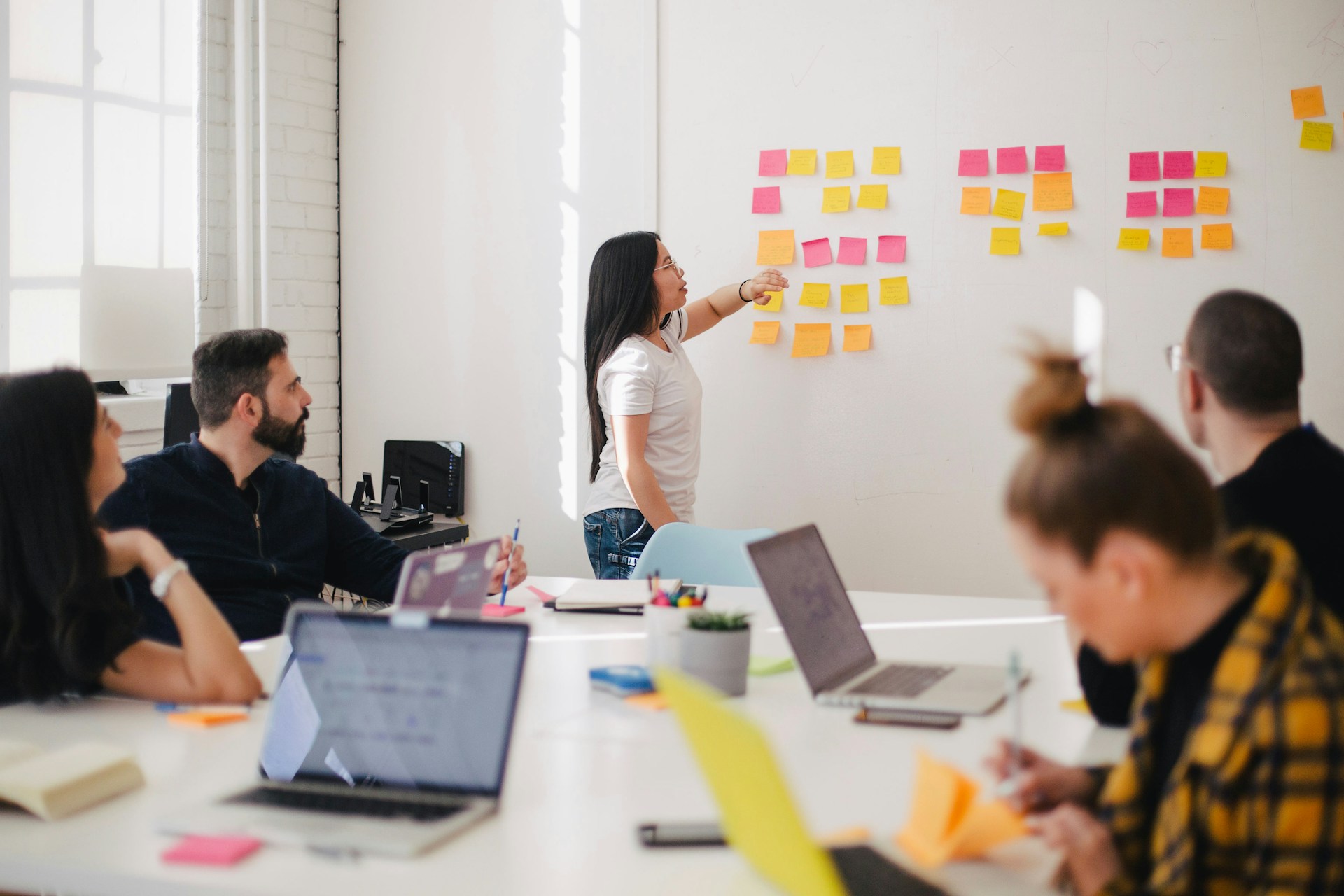 Choosing the Right Job Distribution Software for Your Business