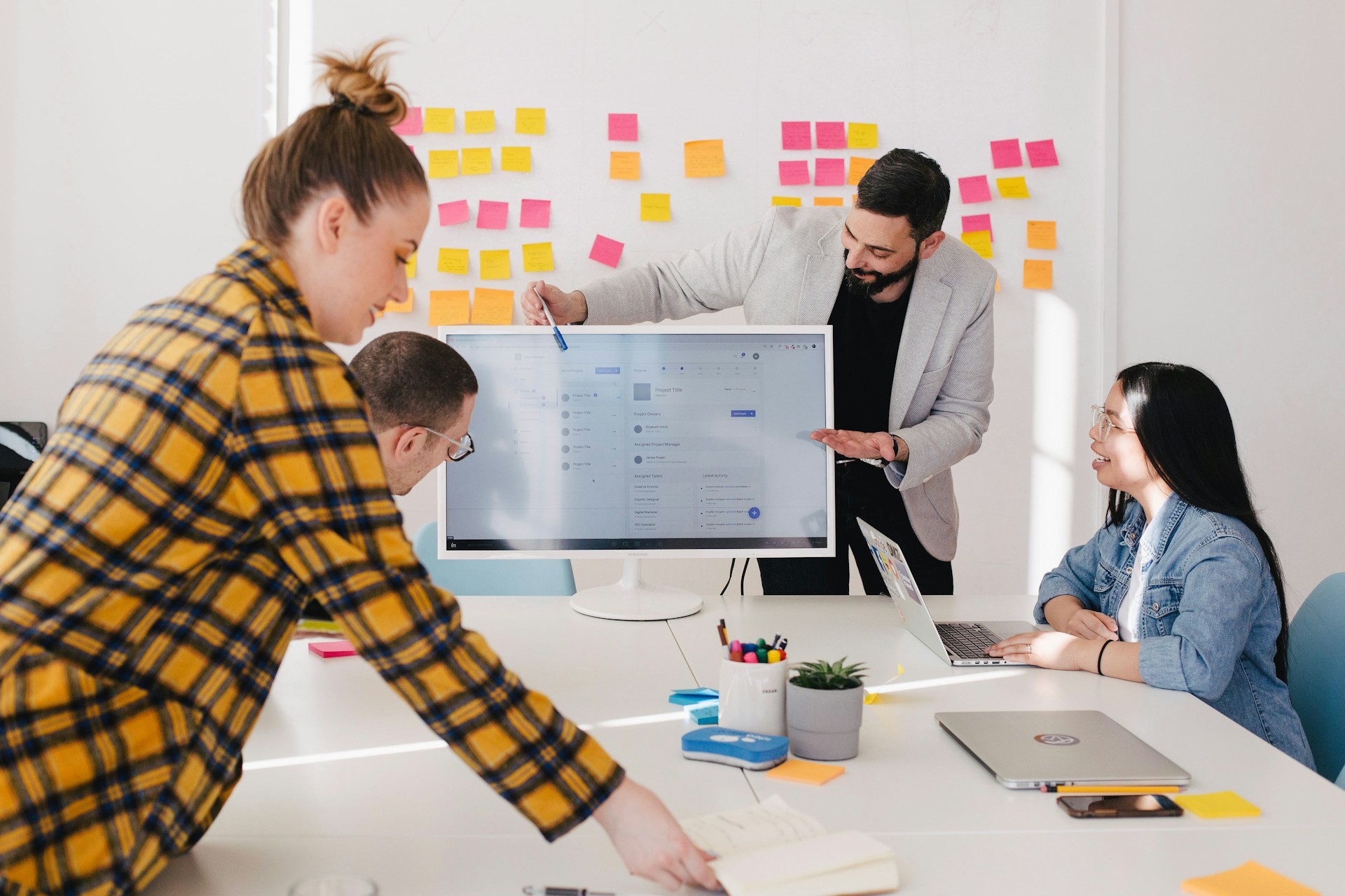 The Future of Custom Hiring Reports: Trends and Implications