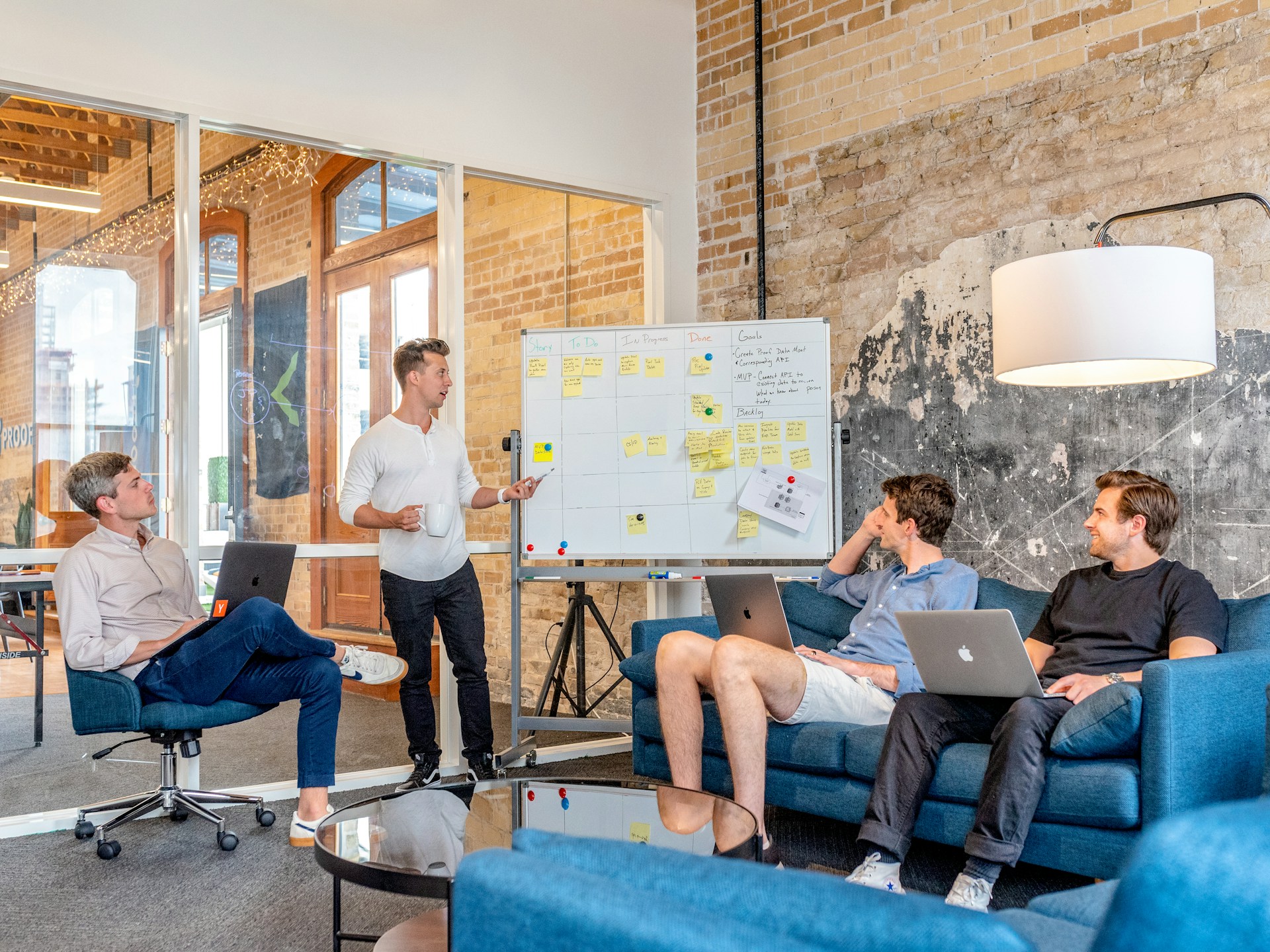 Custom Hiring Workflow: Tailoring Recruitment Processes for Optimal Talent Acquisition